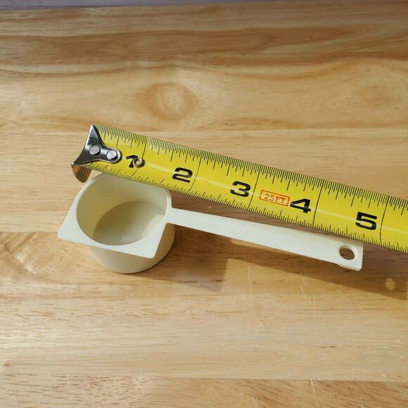 Vintage Tupperware Party Hostess Game Gifts Coffee Scoop, Pink Tea Strainer 1991 - Picture 3 of 5